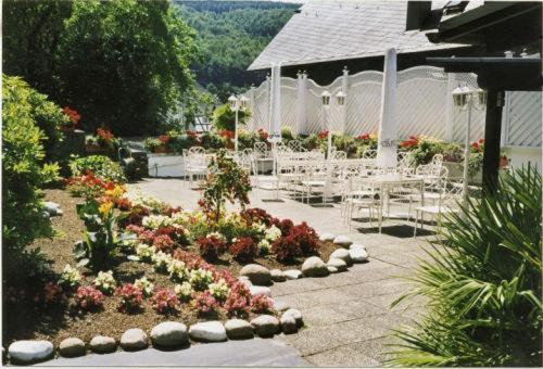 Hotel Zum Weissen Stein Kirchen  Dış mekan fotoğraf