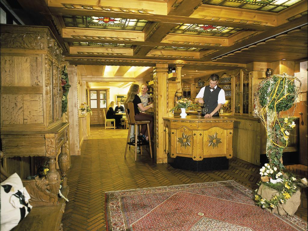 Hotel Zum Weissen Stein Kirchen  Dış mekan fotoğraf